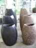 ts09.jpg - <p>Vasen 3er Set, Terrazzo schwarz oder braun, klein 30cm mittel 40cm gross 52cm</p><p>€ 179,00</p>